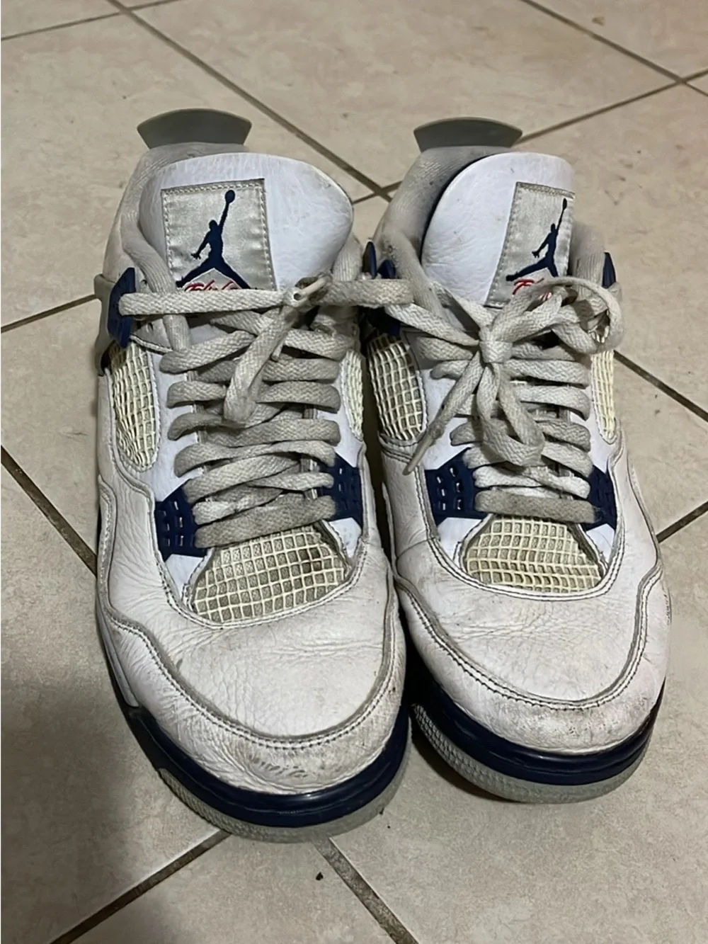 Jordan Men's White and Navy Retro Sneakers - Picture 1 of 3